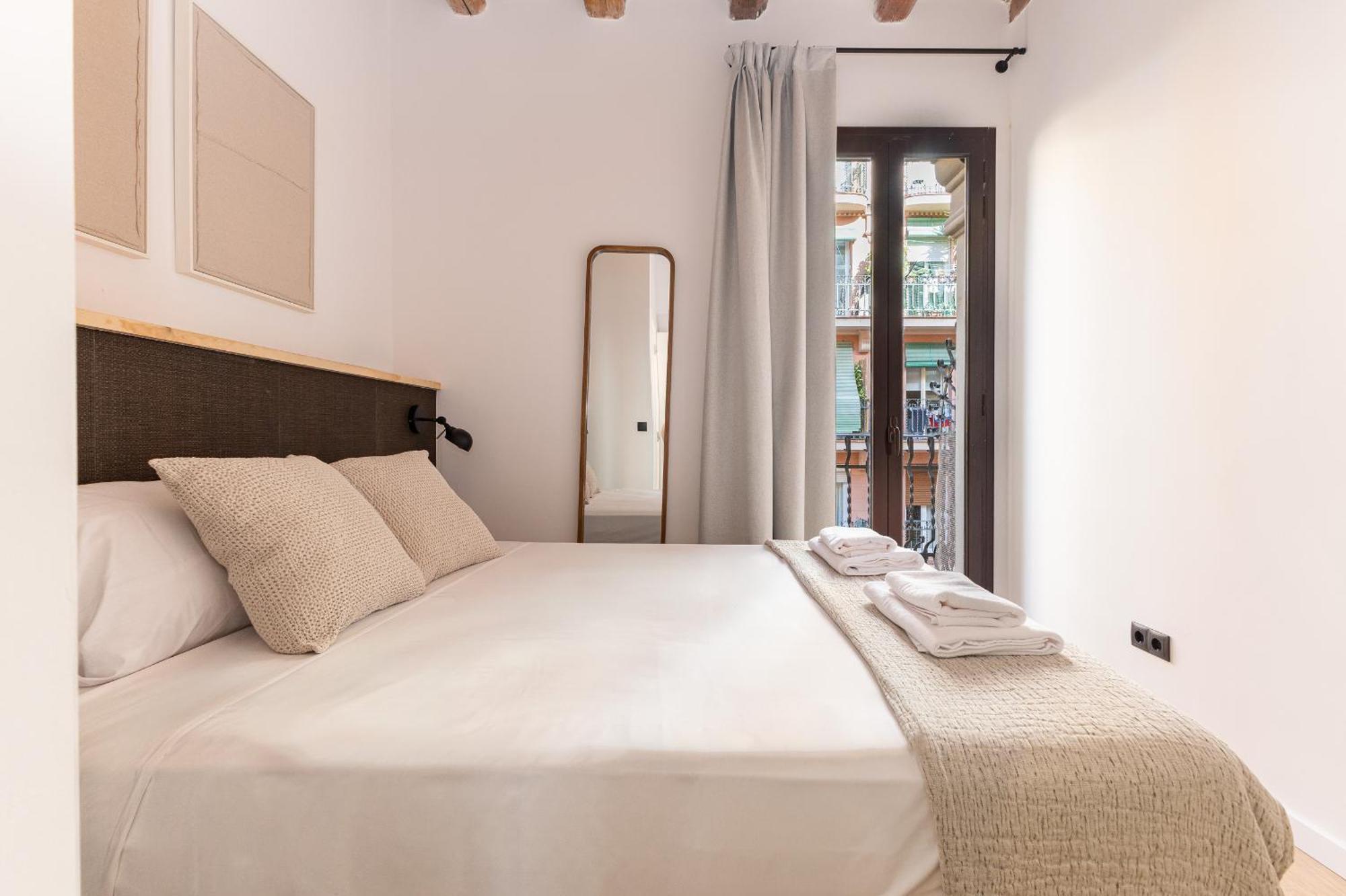 Joya De La Arquitectura Catalana Appartamento